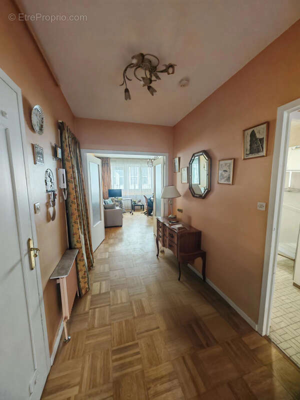 Appartement à LYON-6E