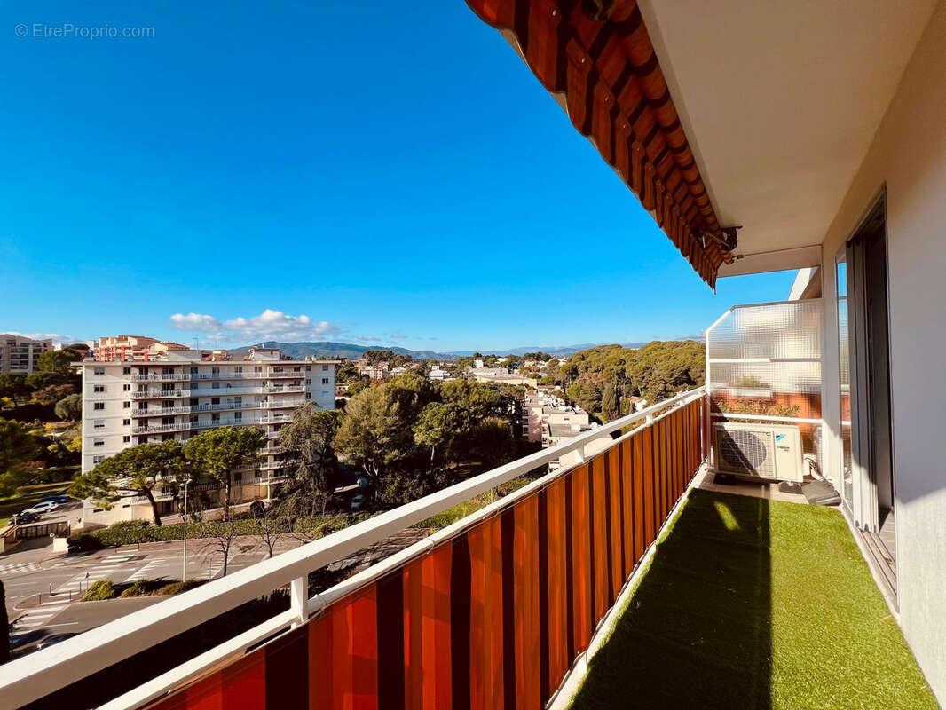 Appartement à LE CANNET