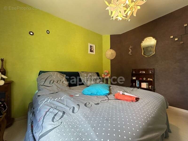Maison à vendre 10 pièces VAUNAC (24)170m² sur 5160m² de terrain - photo 13