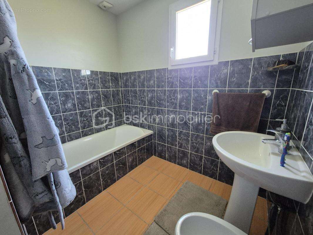 Maison à POILLY-LEZ-GIEN