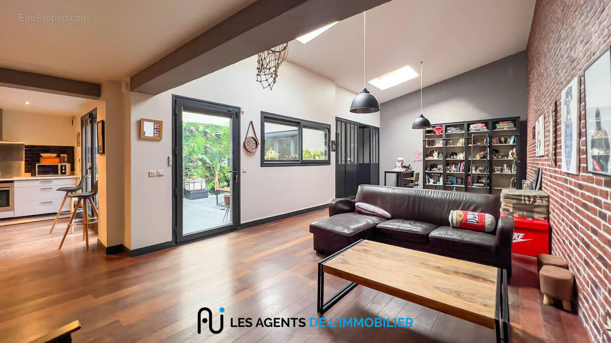 Appartement à NANTERRE