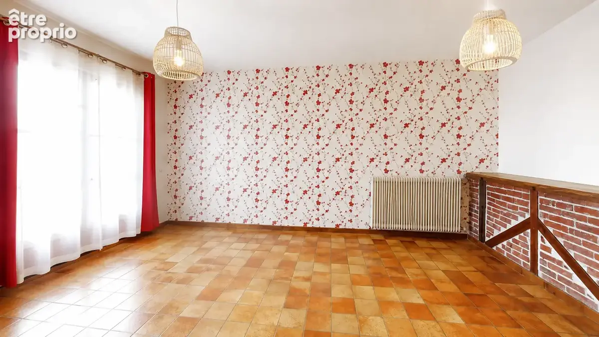 NOUVEAU PRIX   Amboise Centre : maison familiale quatre Chambres avec jardin et dépendance - photo 2