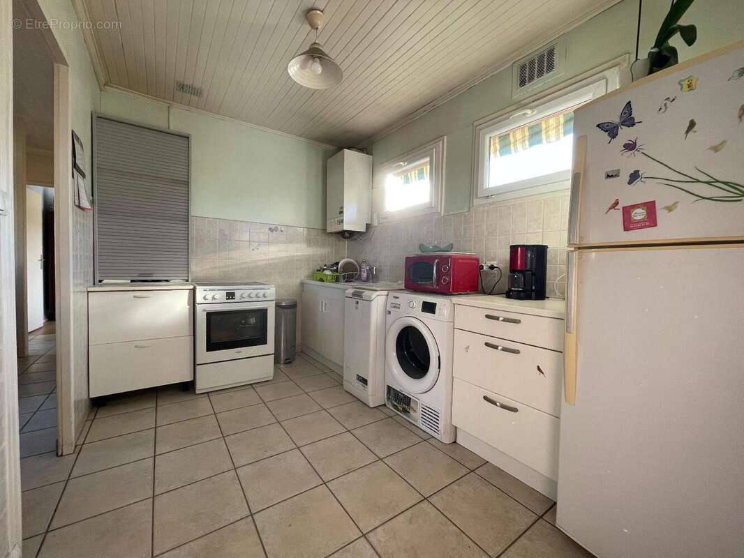   - Maison à VAULX-EN-VELIN