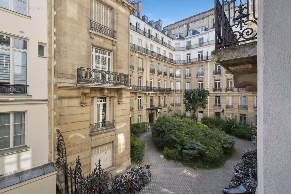 Appartement à PARIS-5E