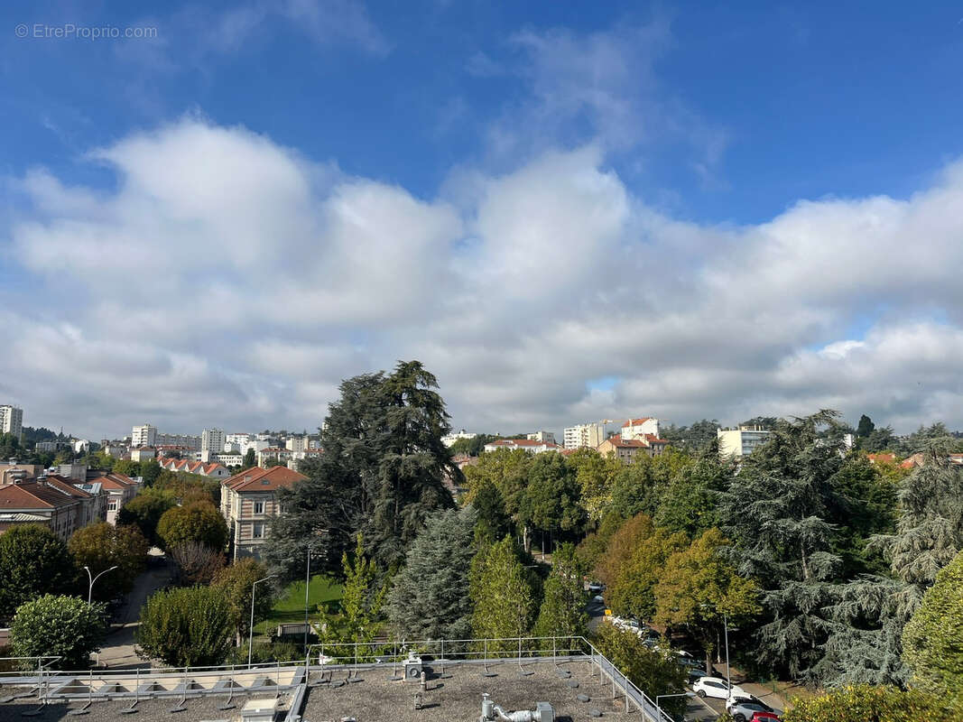 Appartement à SAINT-ETIENNE