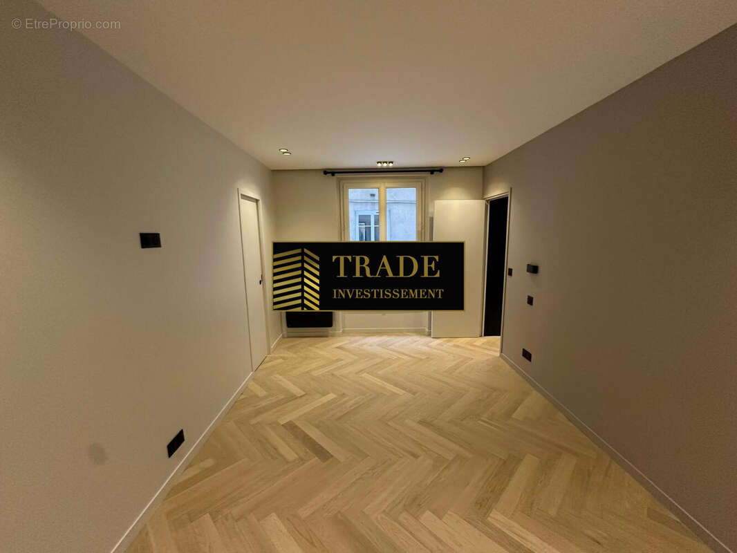 Appartement à PARIS-9E