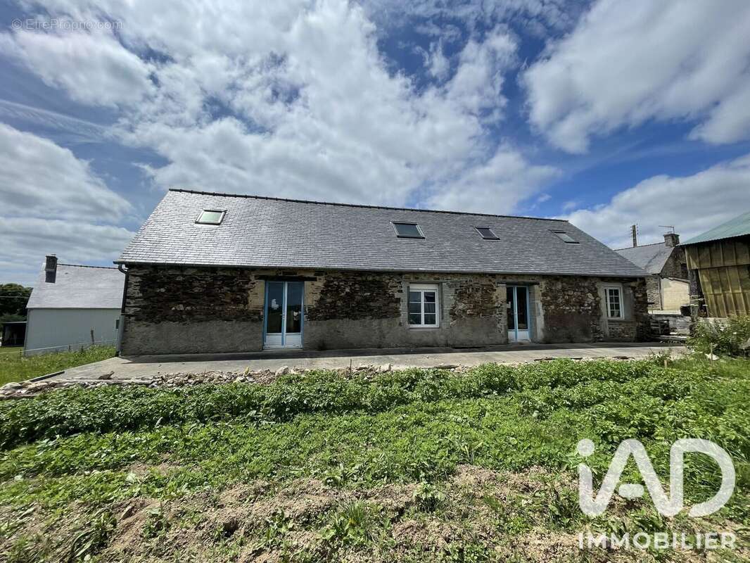 Maison 149 m² à Saint-Caradec  - photo 5