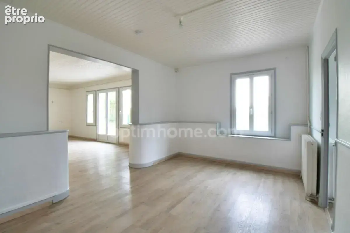 *** exclusivite *** propriete rare : maison dependances et terrain *** saint-jean-d'heurs 63190 *** - photo 5