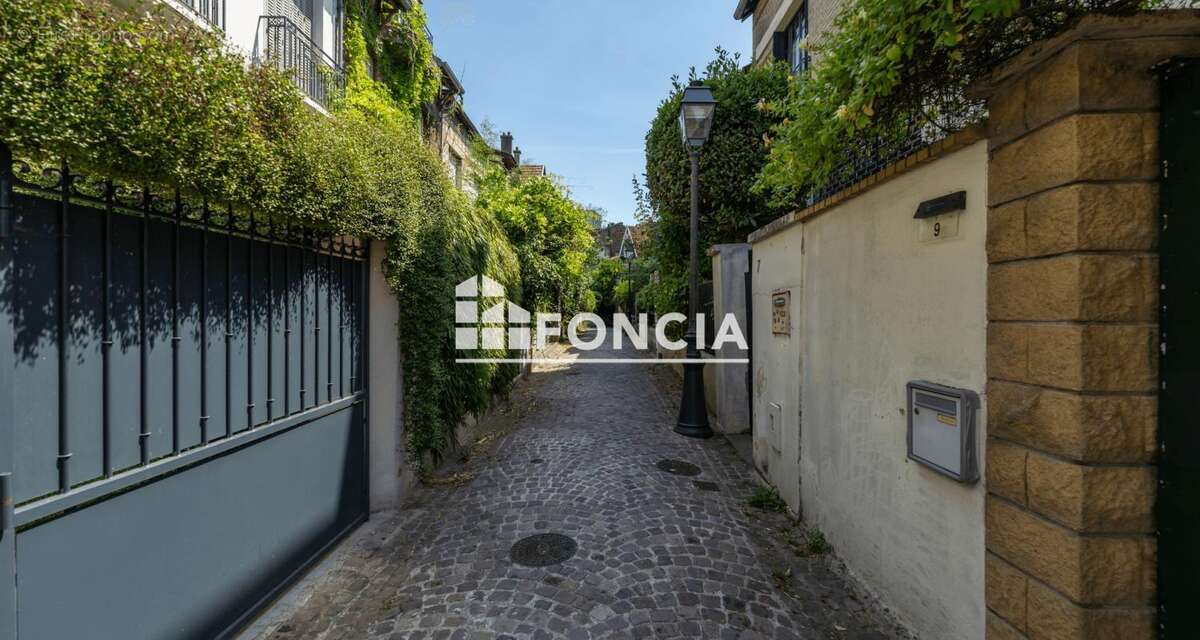 Maison à PARIS-19E