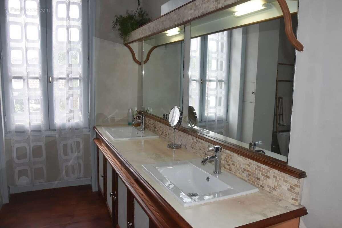Grande maison de Village - photo 16