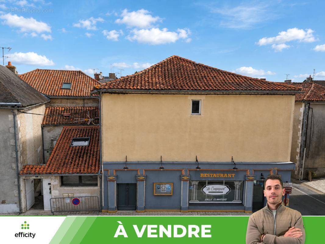 Appartement à USSON-DU-POITOU