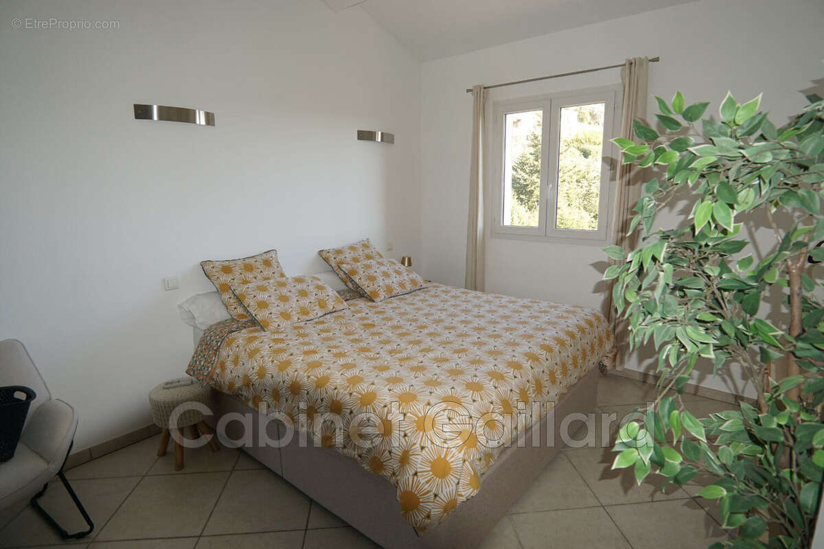 Maison à PEYMEINADE