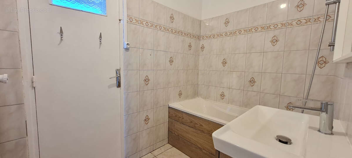 Appartement à PIERRELATTE