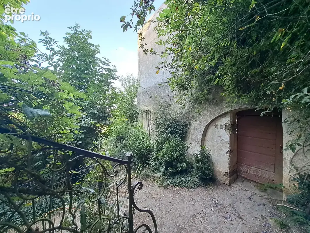 Bâtisse en pierre à réhabiliter, vue sur le vignoble Jurassien à Ménétru-Le-Vignoble 39210 - photo 11