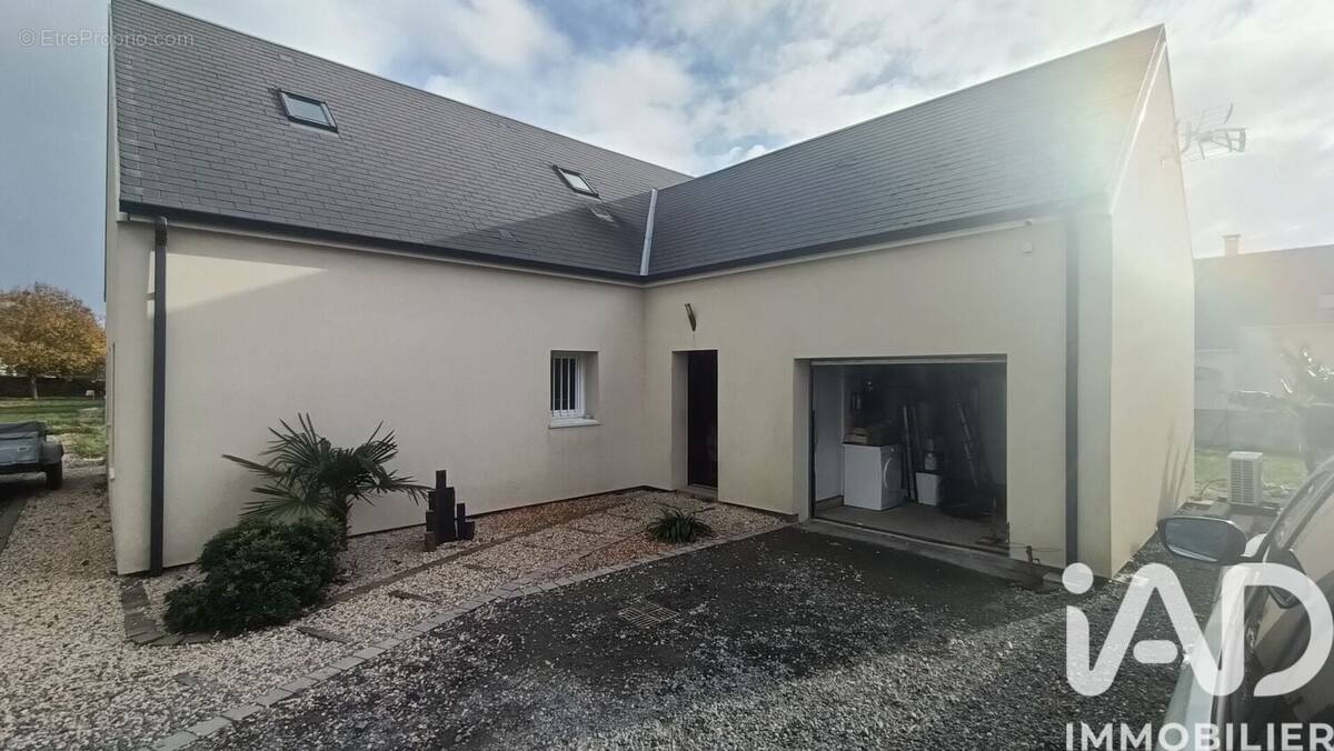 Photo 1 - Maison à COURCHAMPS