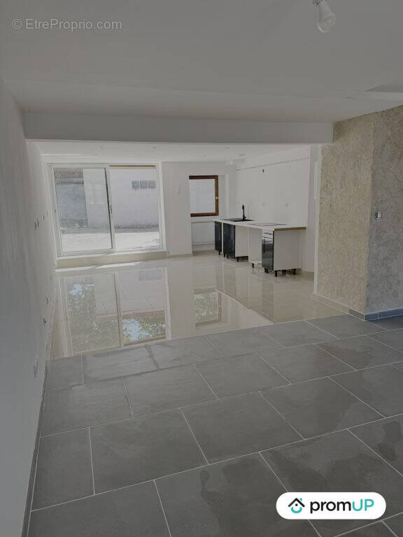 Maison à SAINT-LEGER-DES-VIGNES