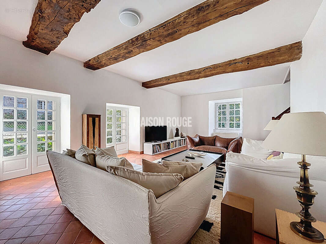 Maison à BAGUER-MORVAN