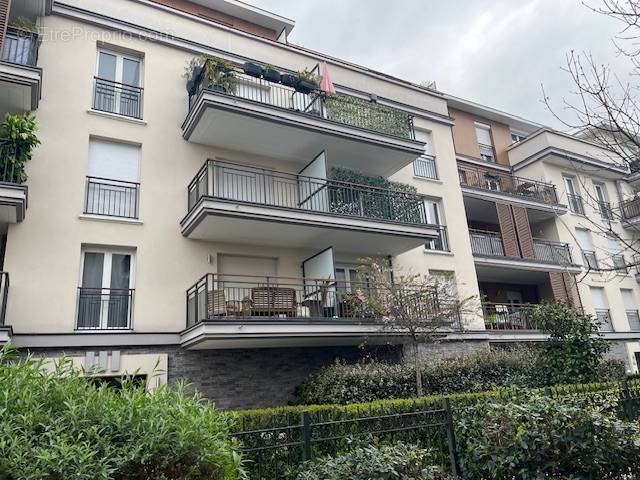 Appartement à ROSNY-SOUS-BOIS