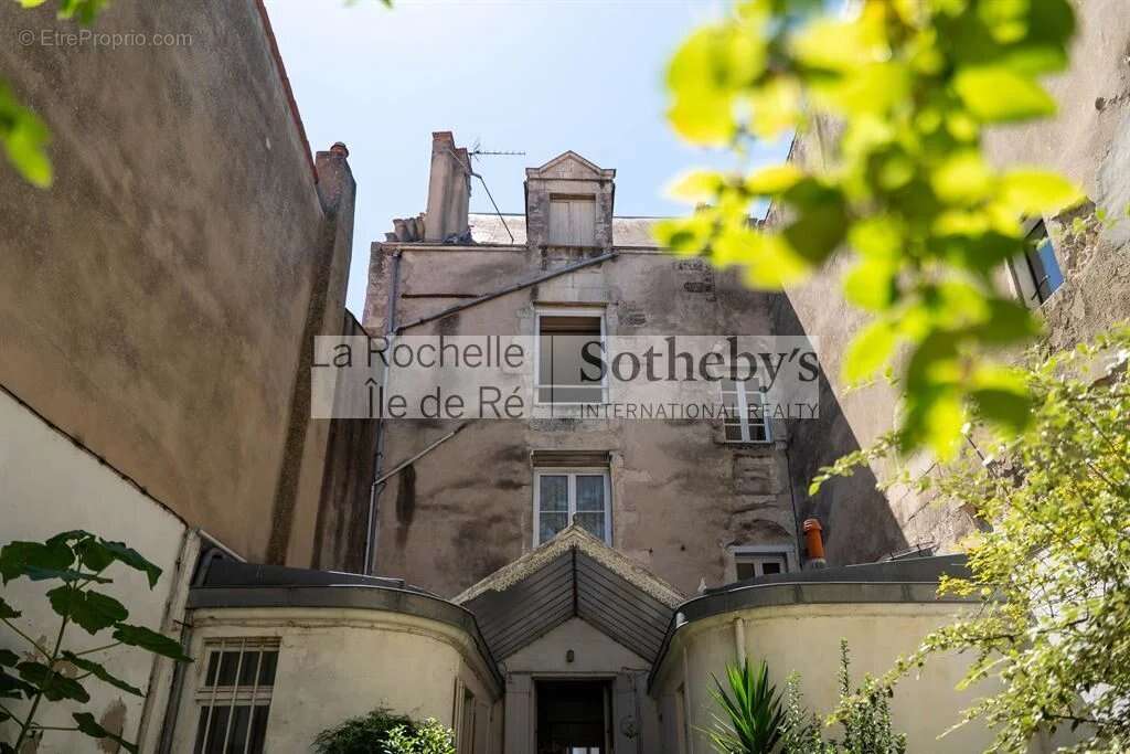 Propriété Bourgeoise - Centre Ville - photo 17