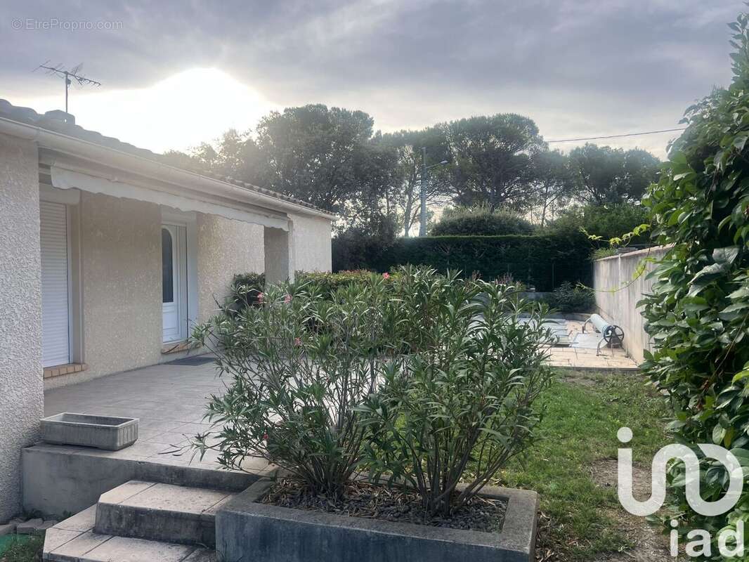 Photo 2 - Maison à PELISSANNE