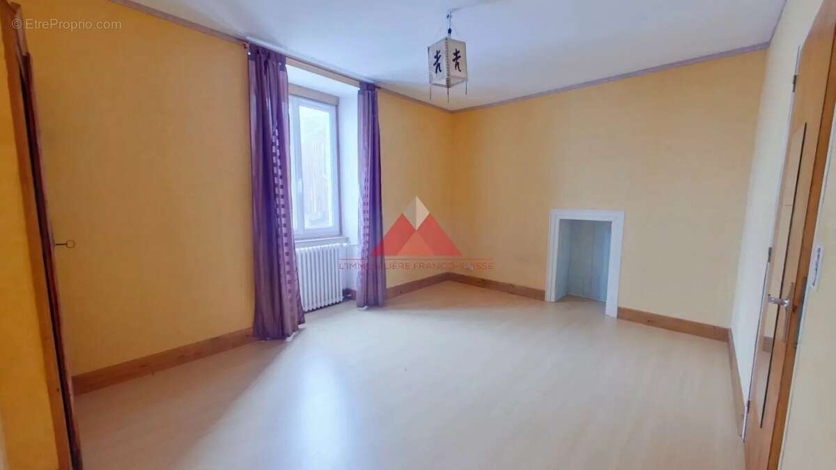 Appartement à FONCINE-LE-HAUT