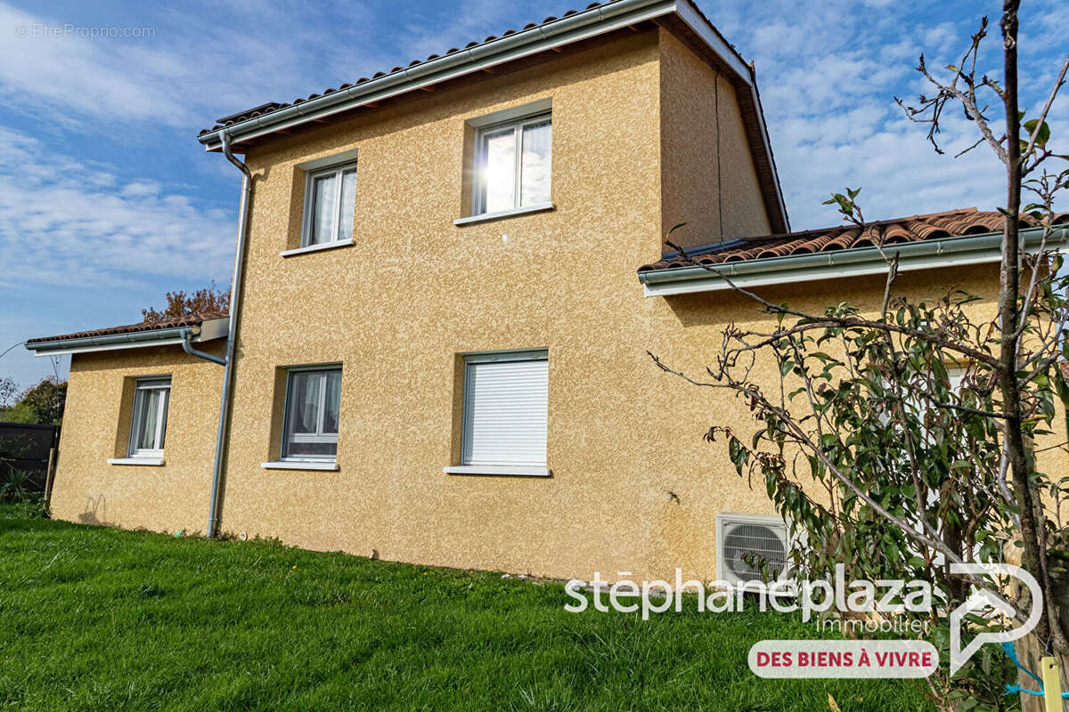Maison à CORCELLES-EN-BEAUJOLAIS