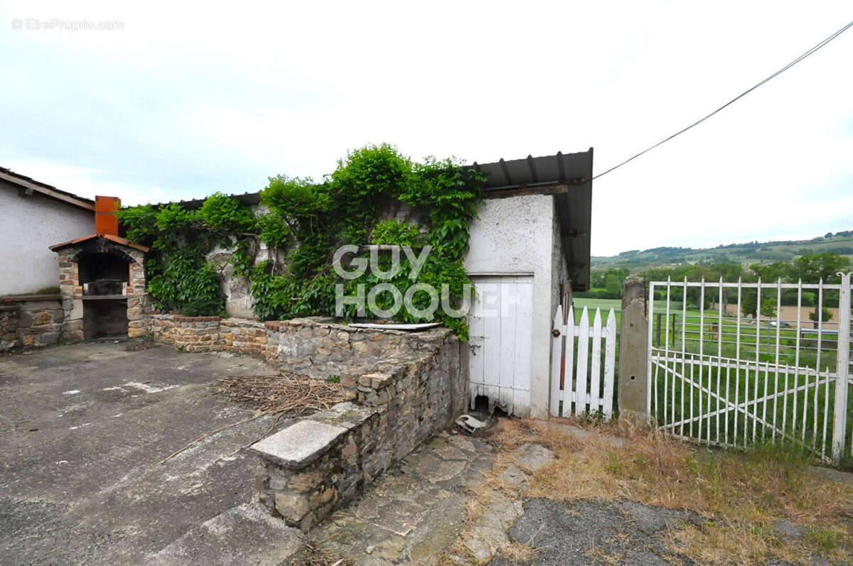 Maison à Aveize de 128 m2 sur une parcelle de 980 m² - photo 3
