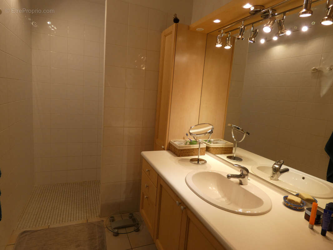 Autre à SAINT-PRIVAT-DES-VIEUX