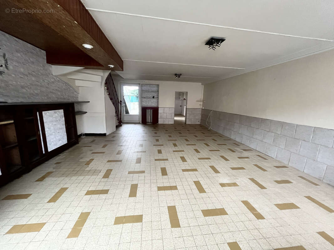 Maison à AUZAT-LA-COMBELLE