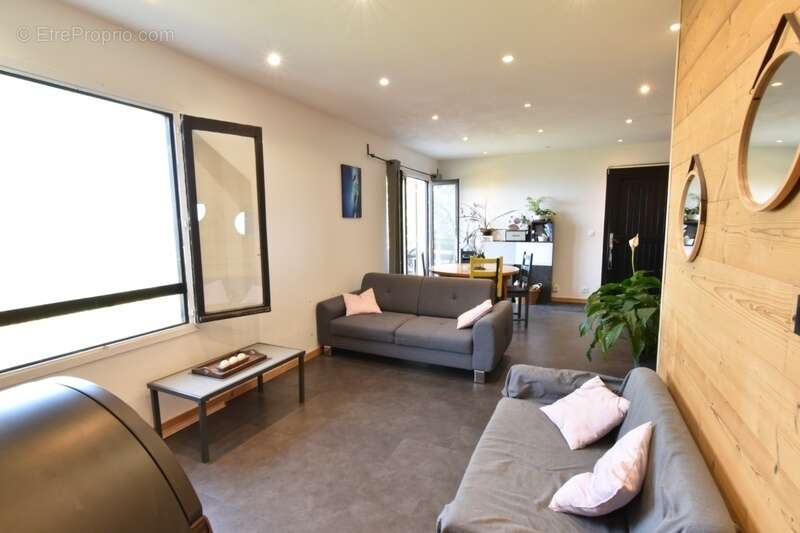 Maison à SAINT-MARTIN-D&#039;URIAGE