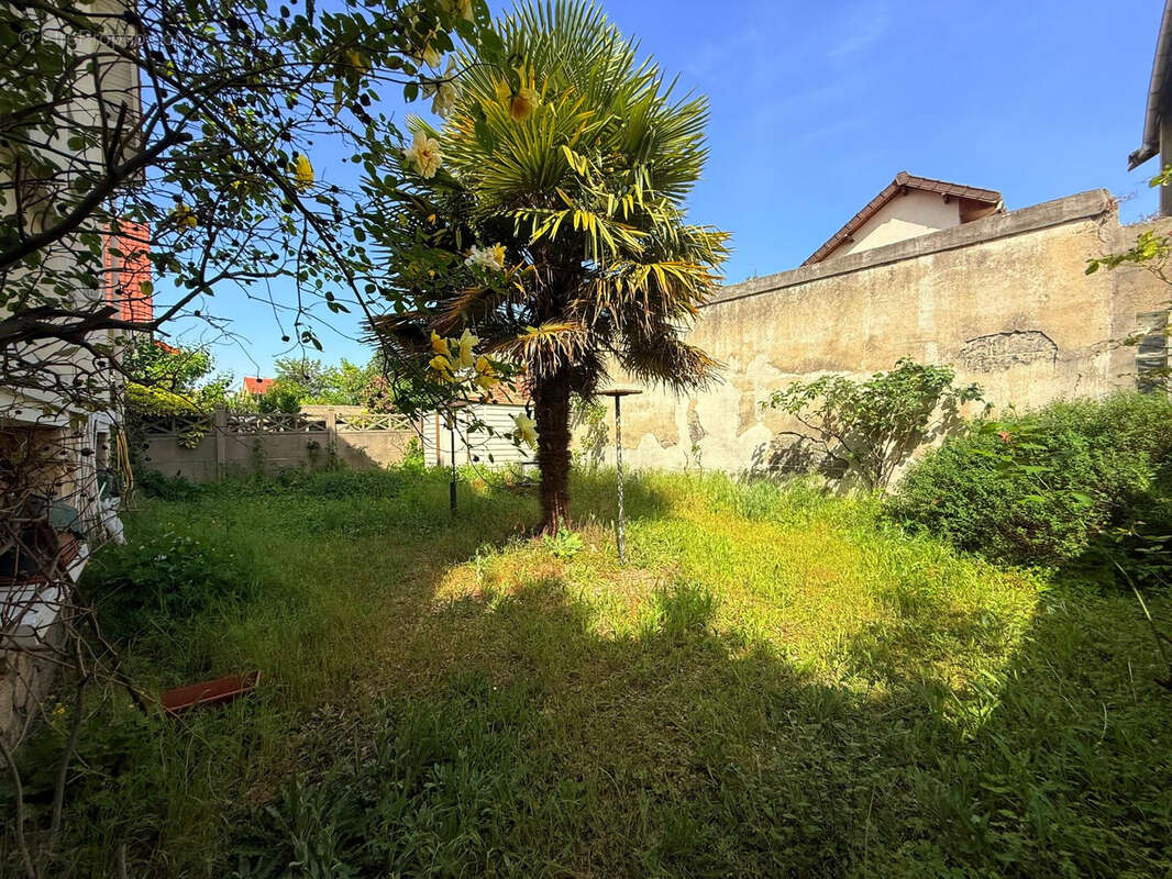 Maison à LES PAVILLONS-SOUS-BOIS