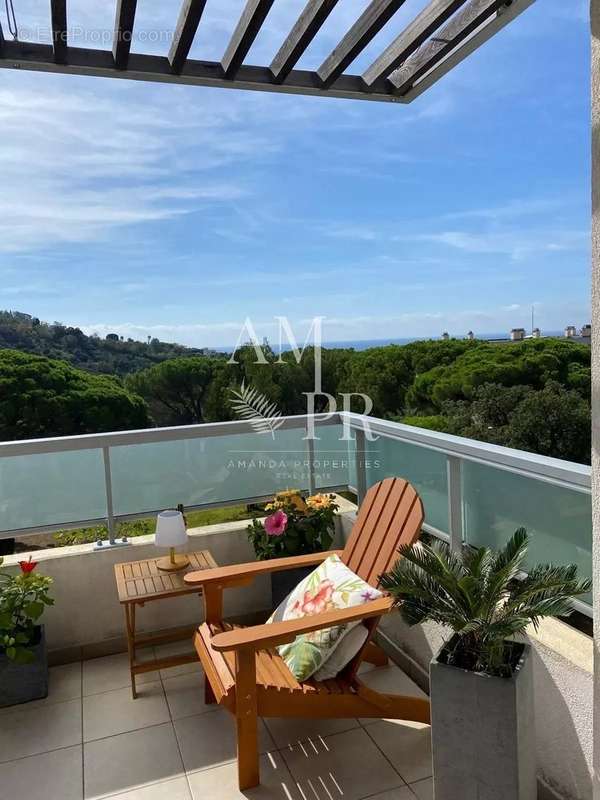 Appartement à LE CANNET