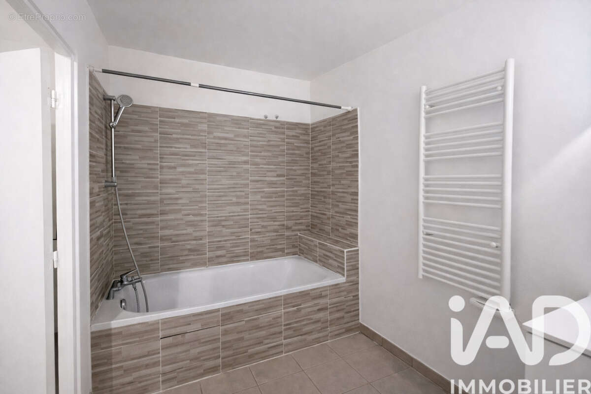 Photo 7 - Appartement à NOISY-LE-SEC