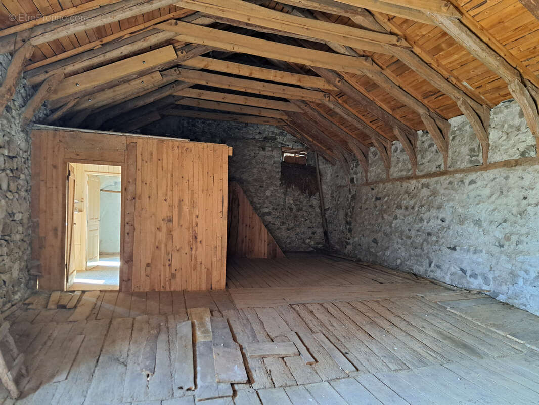 Ancienne ferme commune du Mazet st voy - photo 10