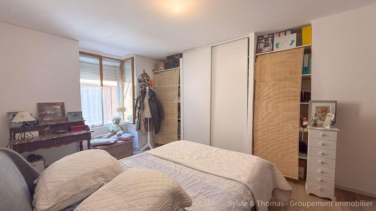 Appartement à CADEROUSSE