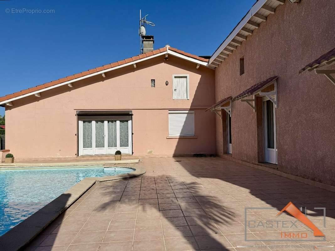 Maison familiale 150 m² avec piscine et grand terrain clos - photo 17