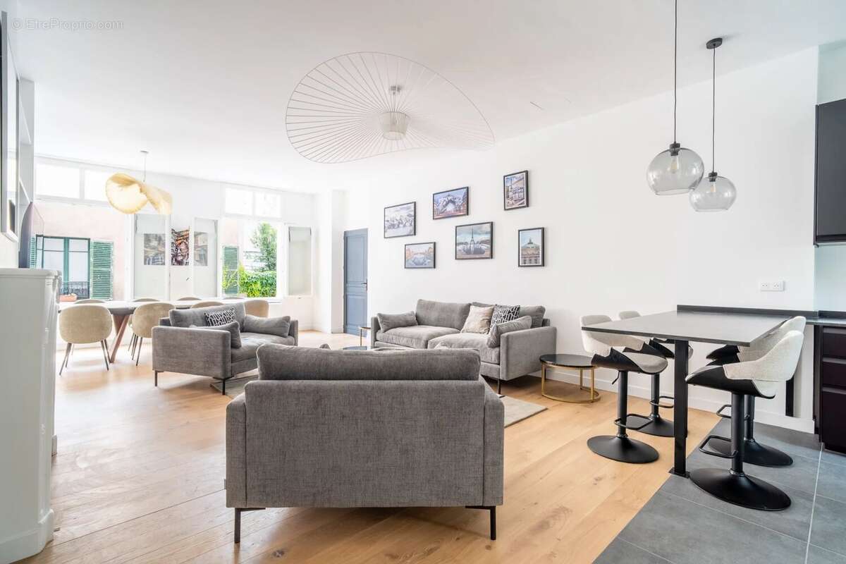 Appartement à SURESNES