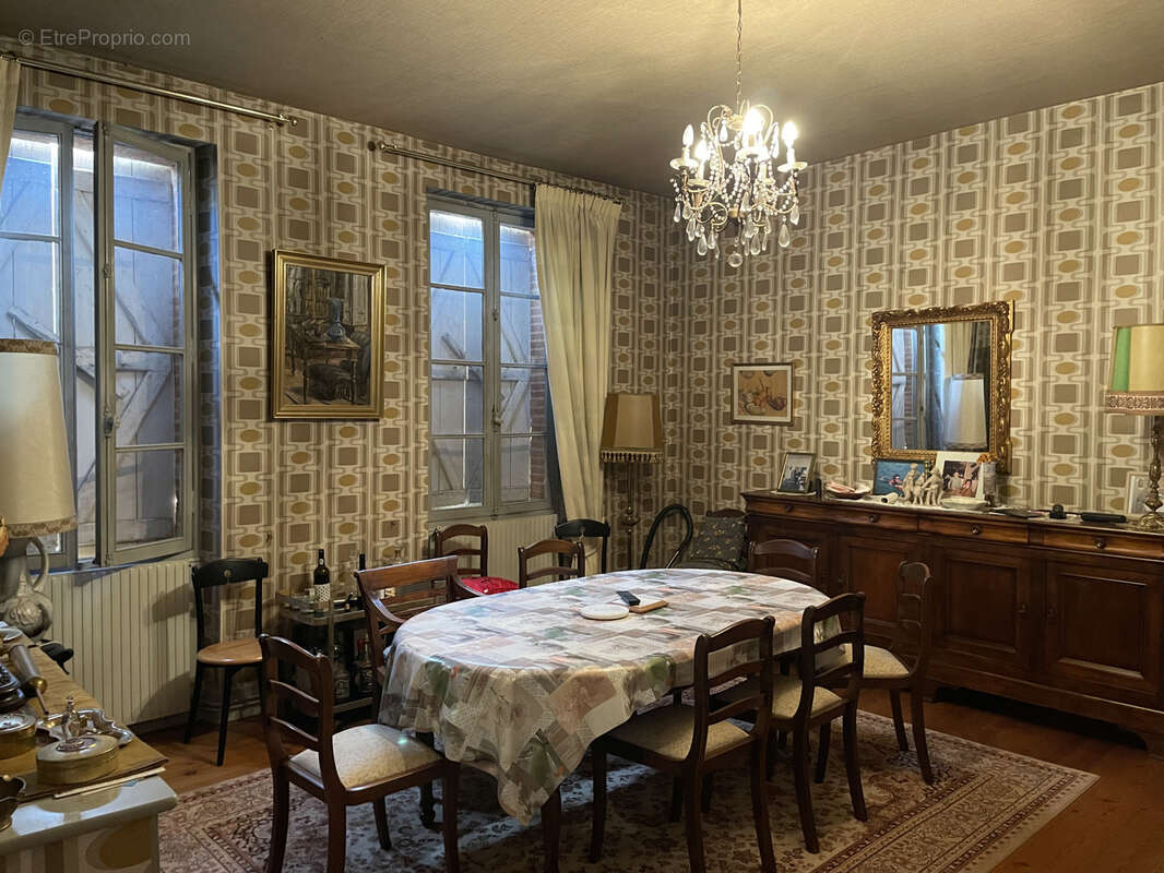 Maison à CASTELSARRASIN