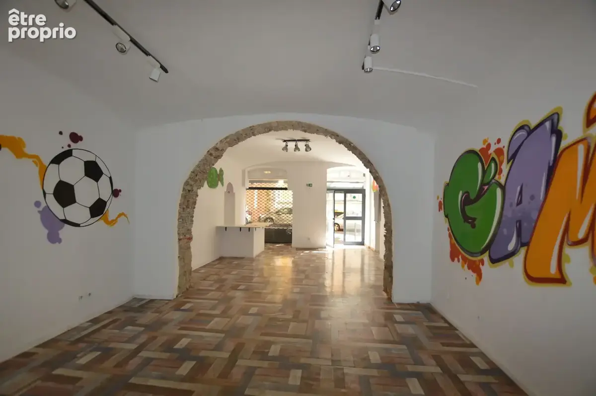 Local  professionnel ou commercial bastia - photo 2