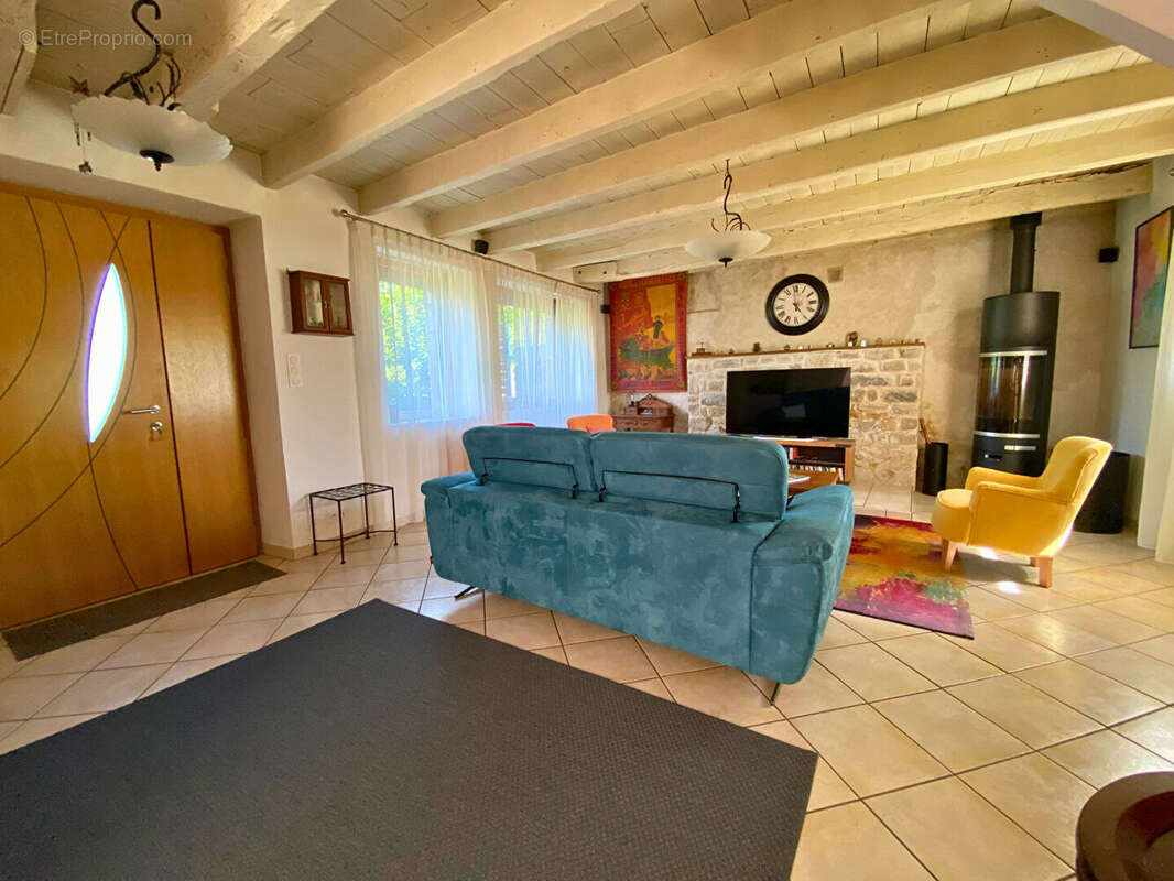 MELRAND - Charmante longère en pierre de 168 m² - 7 pièces - photo 8