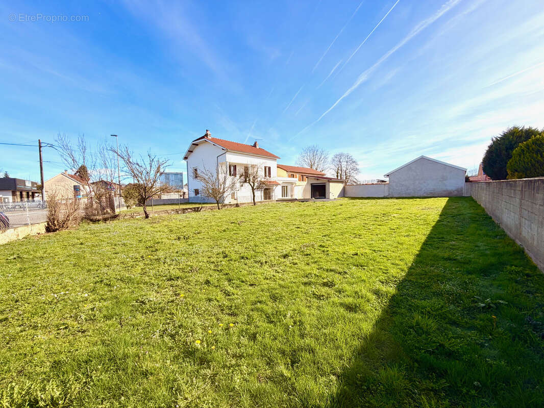 Maison à JUILLAN