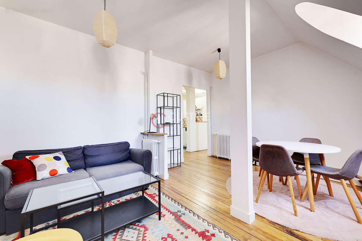 Plaine monceau  -dernier etage - excellent etat - photo 4