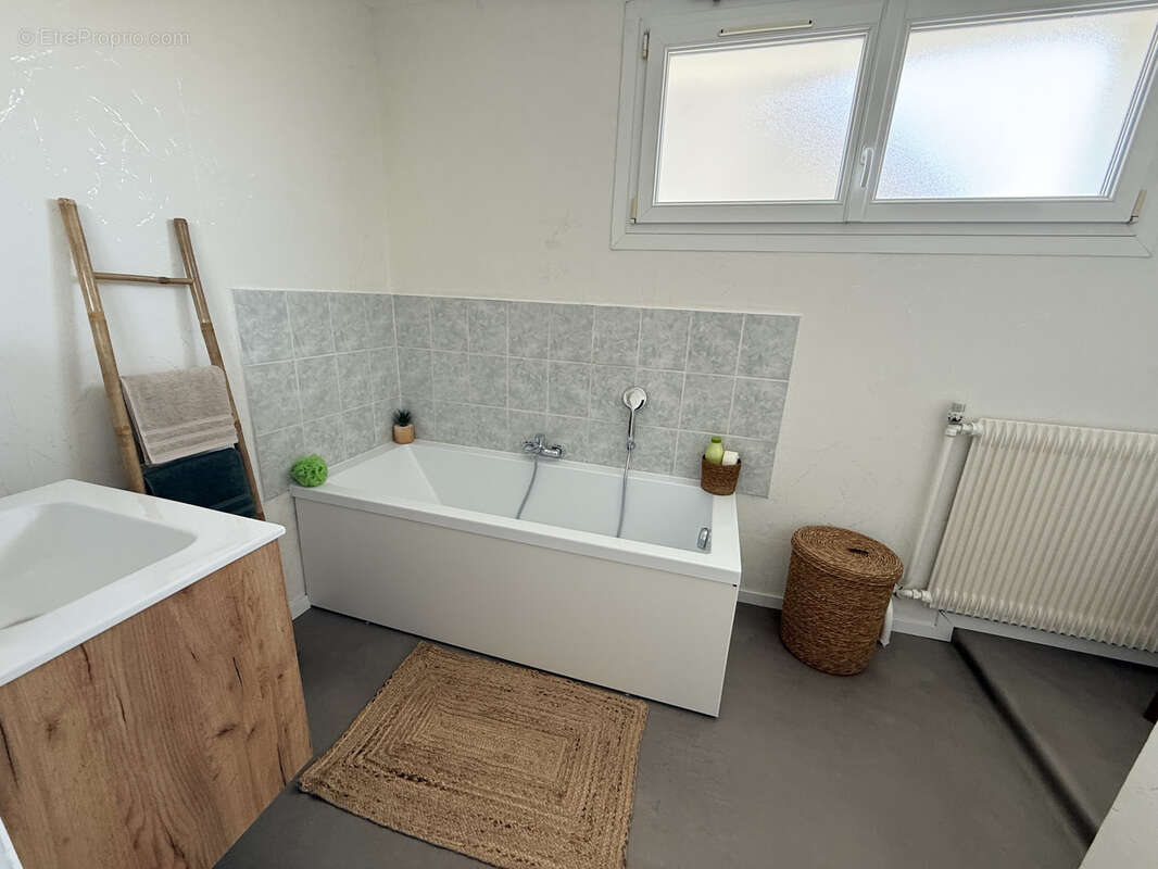 Maison 3 chambres, bureau, jardin, garage - photo 5