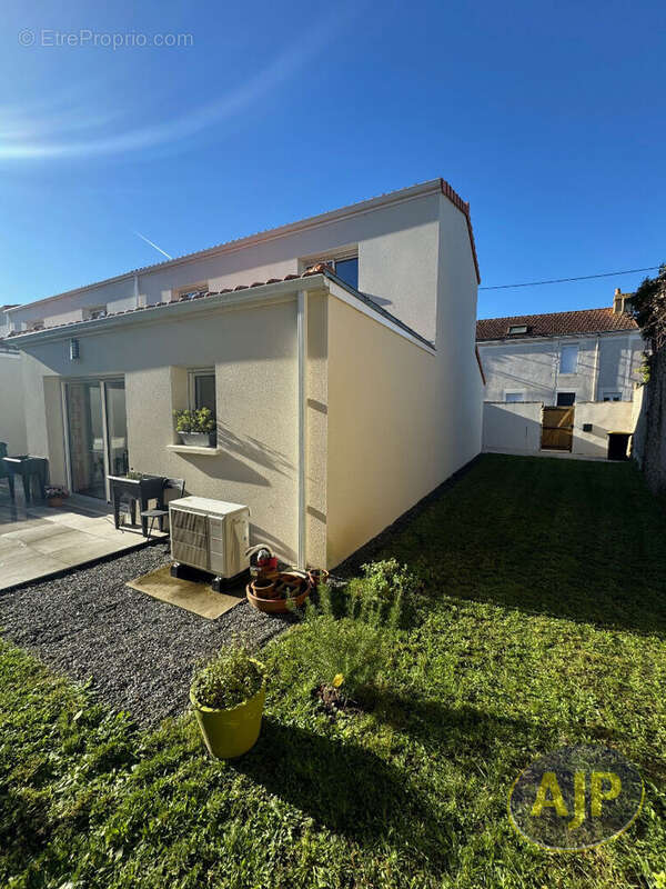 Maison à PAIMBOEUF