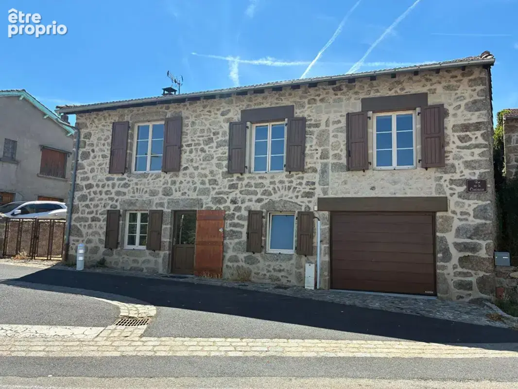 TIRANGES 43530 Belle maison de village 102m² 3 chambres, cour et garage 96 000 - photo 12