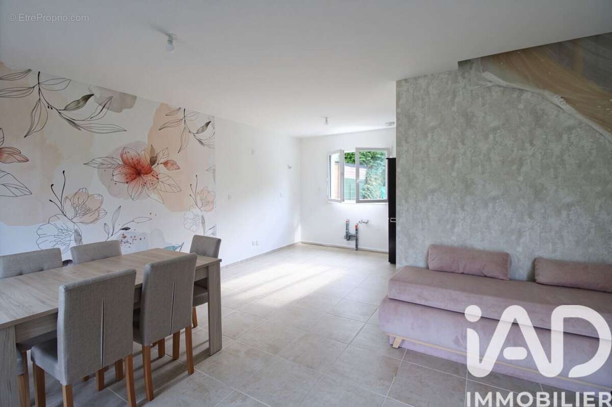 Photo 6 - Maison à VILLIERS-SUR-MORIN