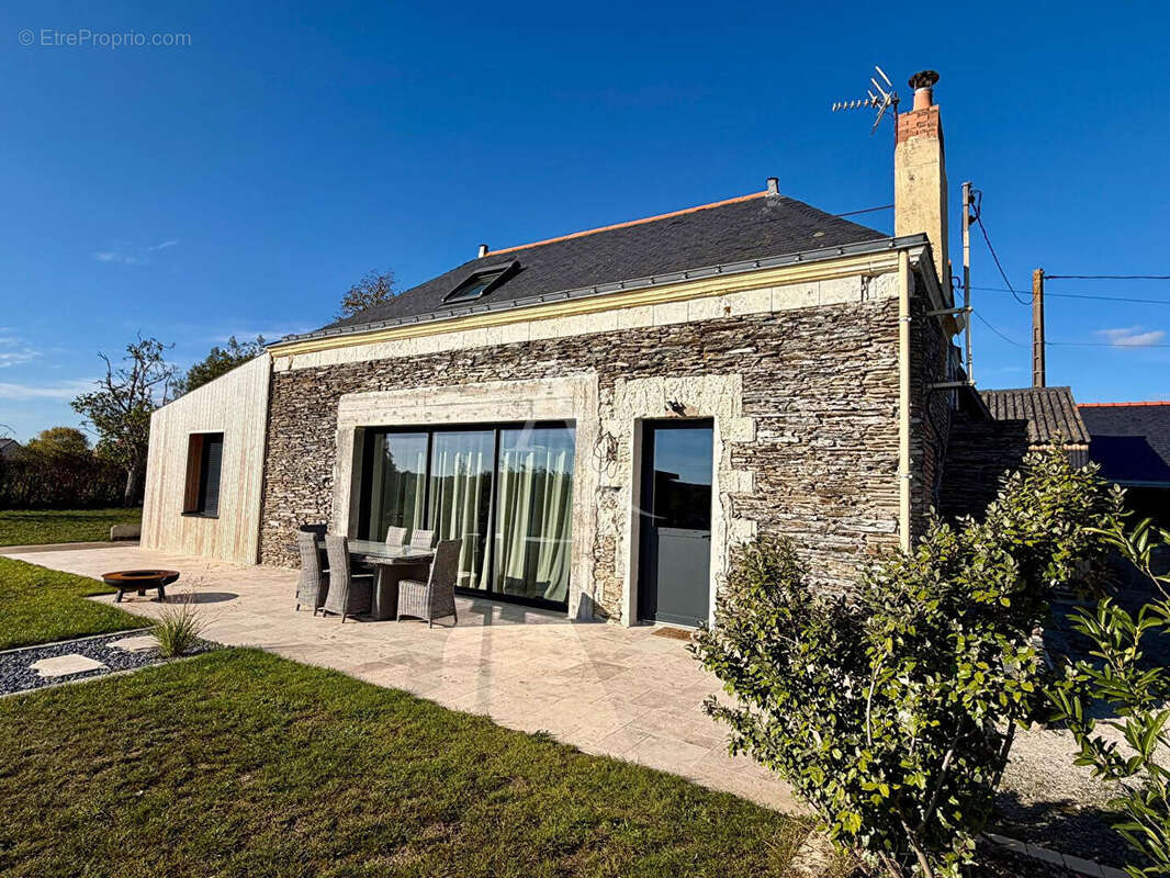 Maison à JUIGNE-SUR-LOIRE