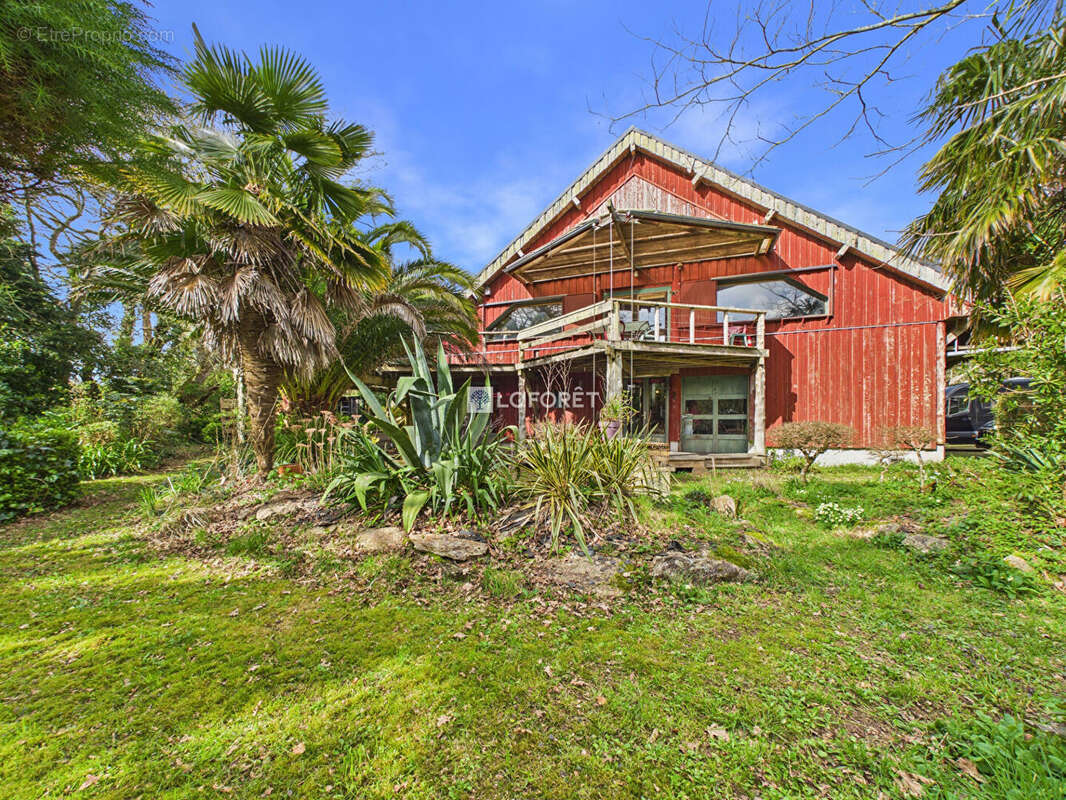 Maison à PLONEOUR-LANVERN