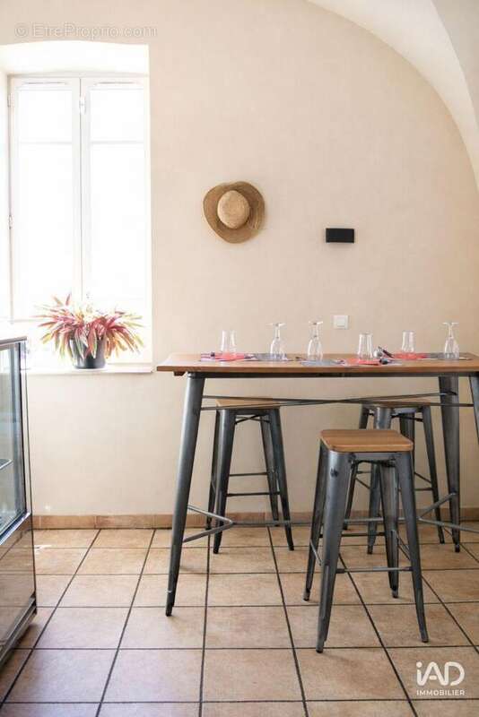 Photo 3 - Commerce à MONTBRUN-LES-BAINS