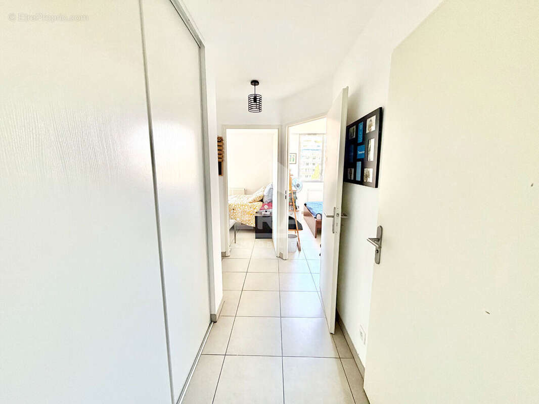 Appartement à MARSEILLE-5E